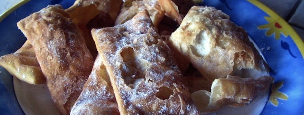 Chiacchiere di carnevale fritte o sprelle piacentine